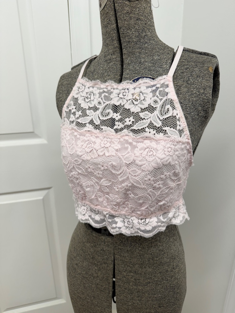 Light Pink Lace Crop Bralette - Picture 3 of 8